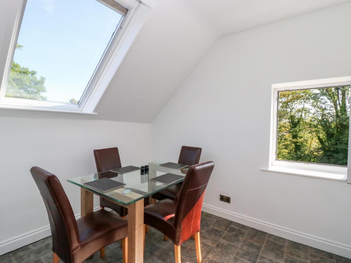2 Rodgers Mews Apartment มัลทัน ภายนอก รูปภาพ