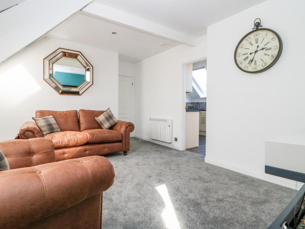 2 Rodgers Mews Apartment มัลทัน ภายนอก รูปภาพ